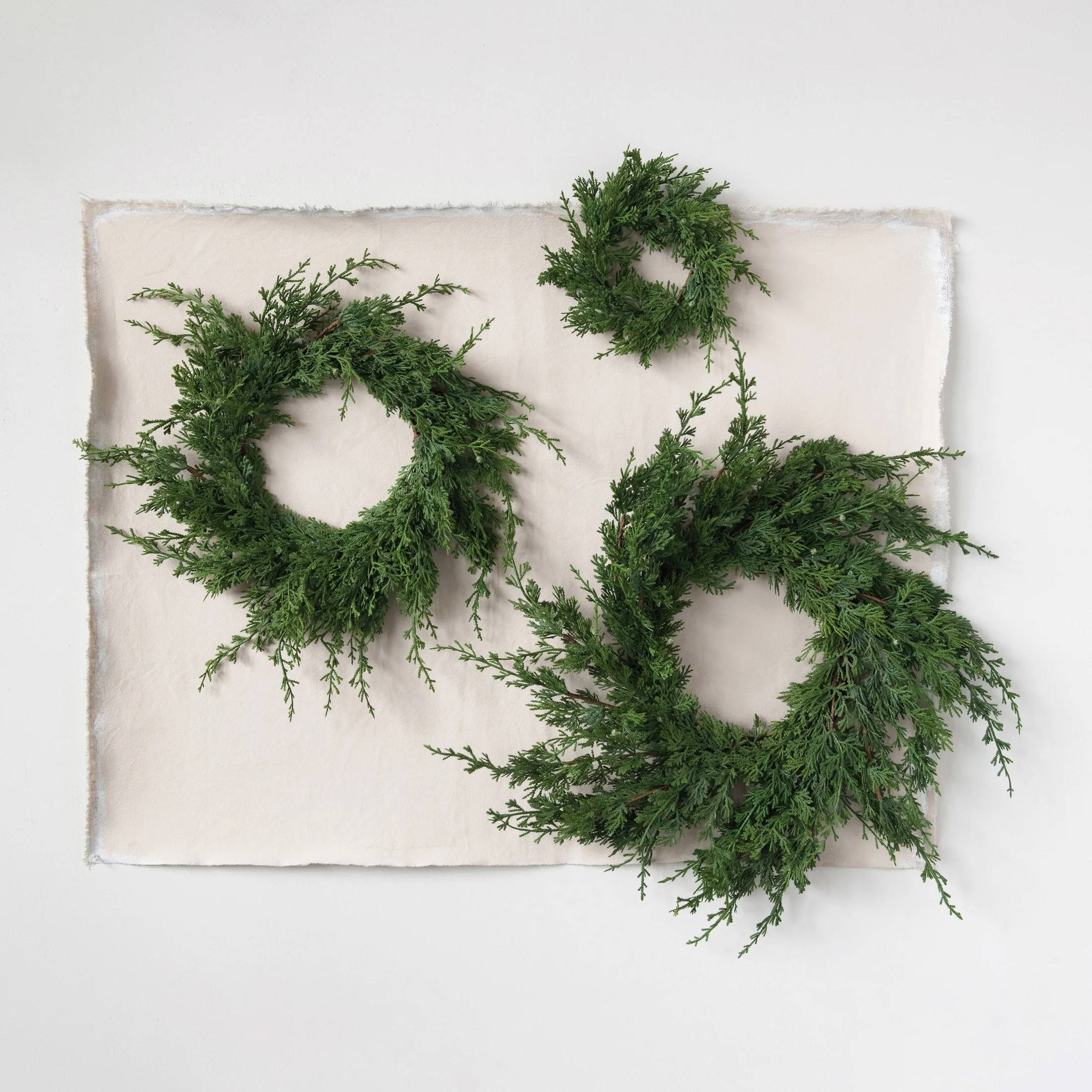 The Style Guide to Timeless Holiday Decor