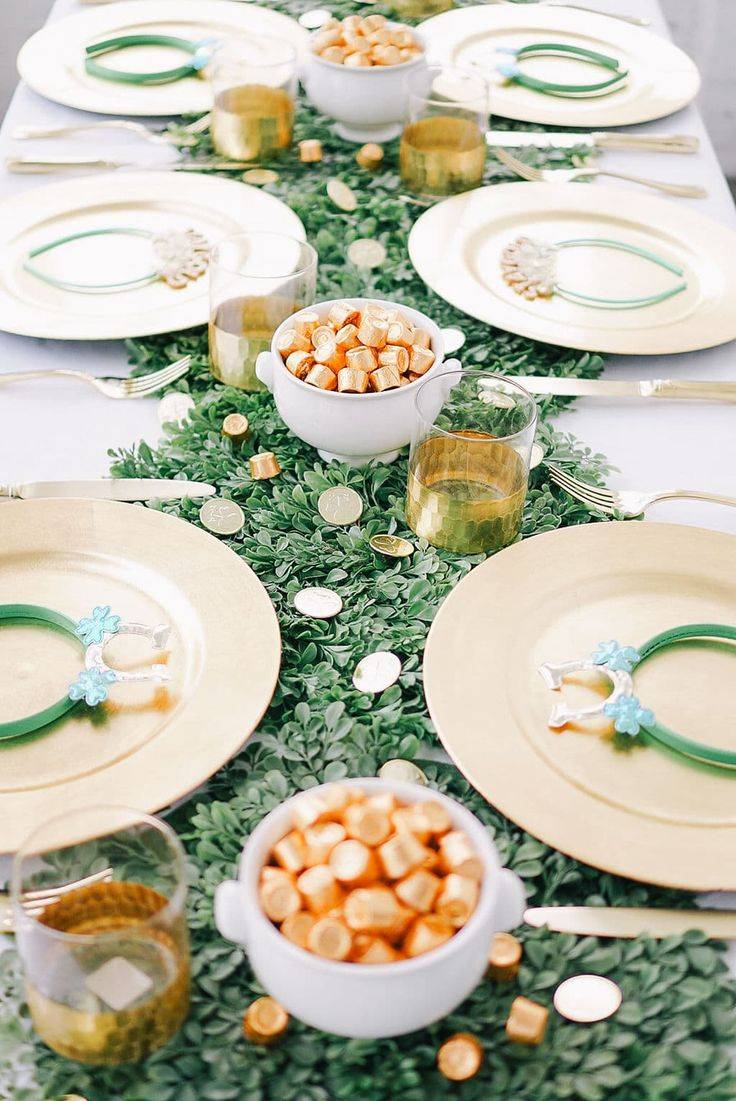 How to Decorate a Table for St. Patrick's Day