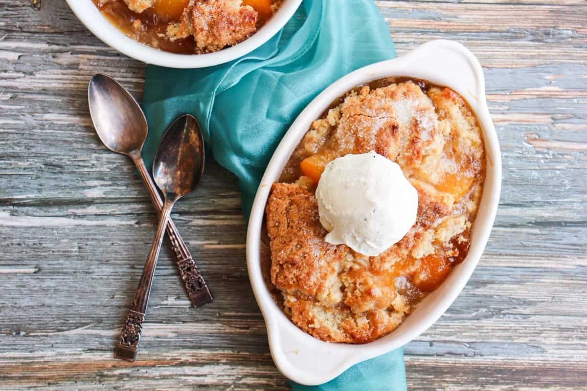 Southern Peach Cobbler
