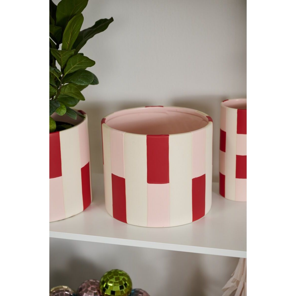 Red and Pink Check Pot