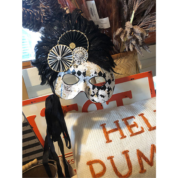 beautiful mask for any halloween vignette