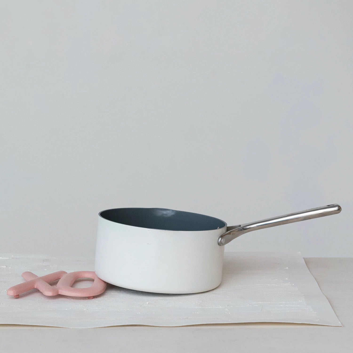 XO Metal Trivet