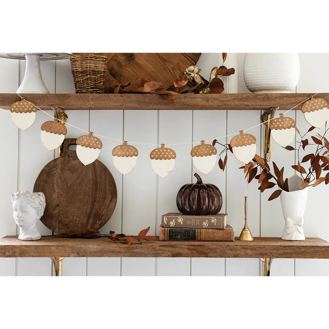 Wood Acorn Banner