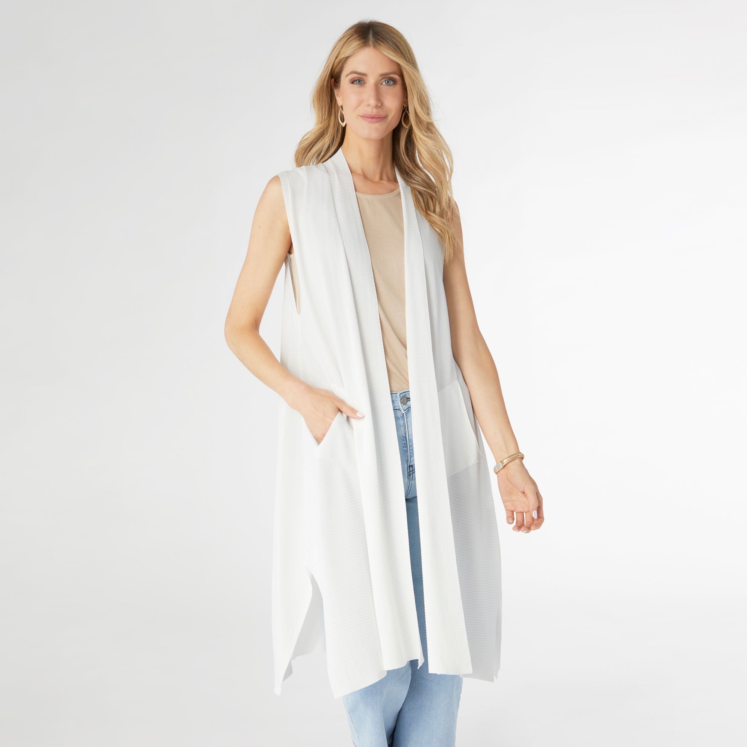 Airweave Long Vest - White