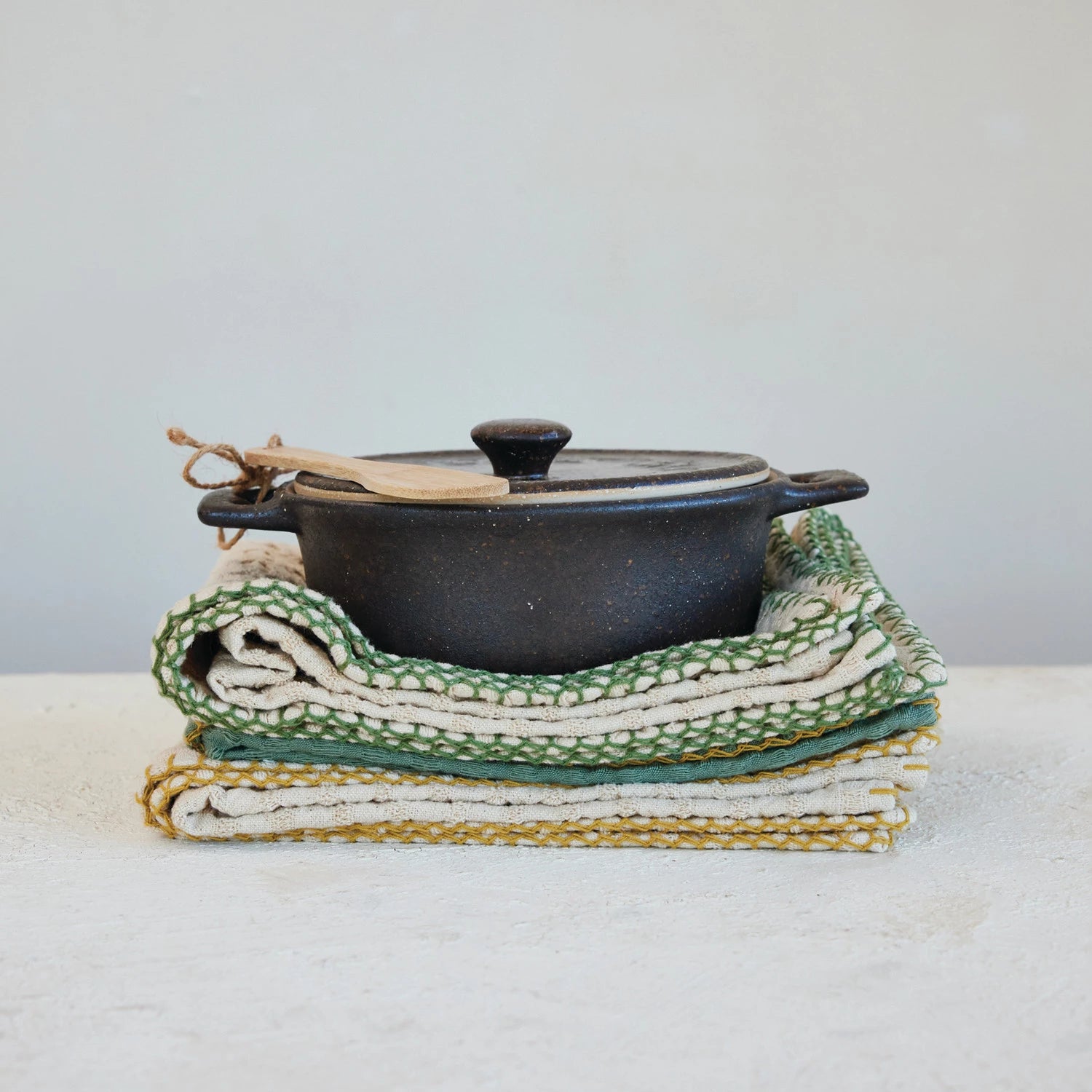 Brie Baker with Bamboo Spreader