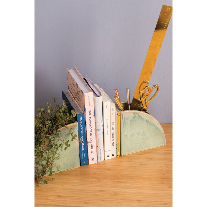 Isle Bookends