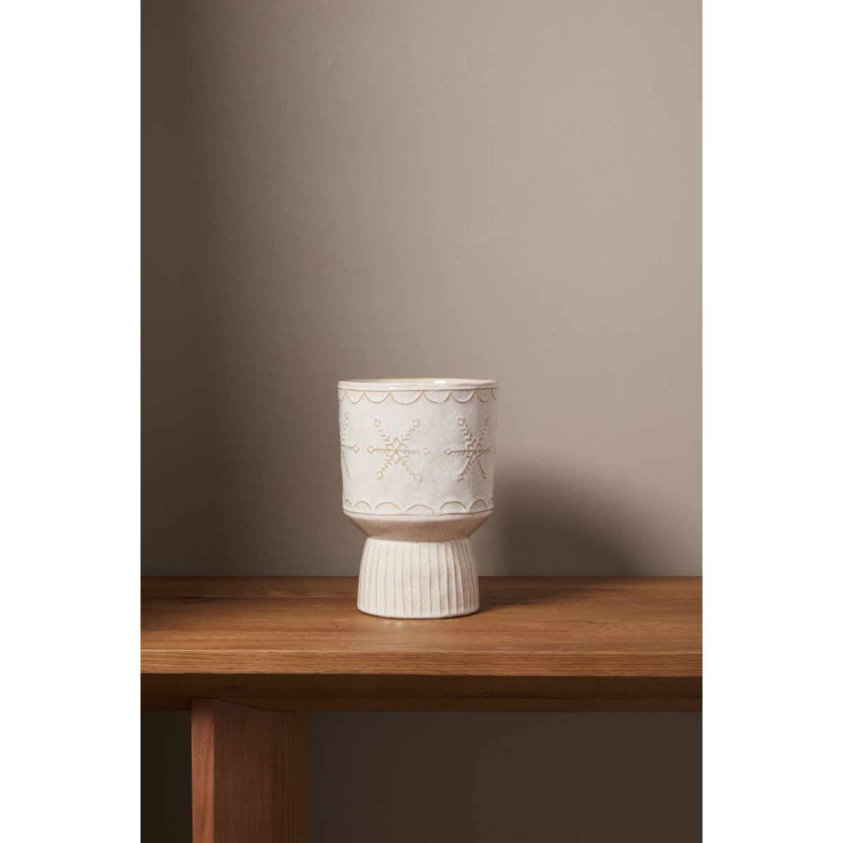 Snowflurry Footed Pot Large