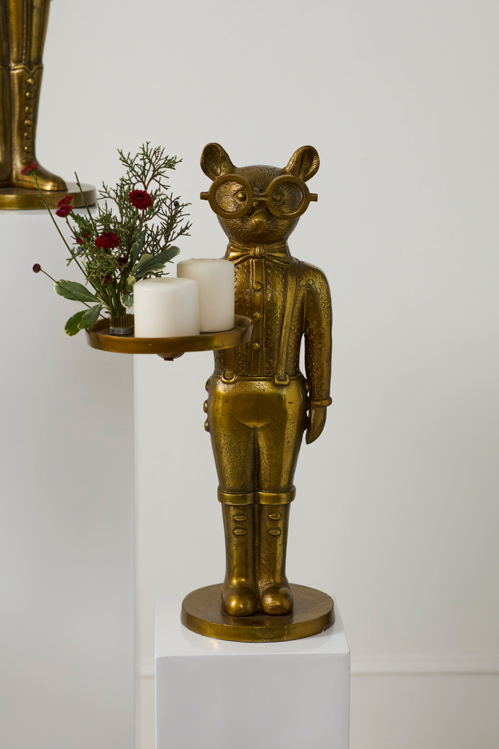 Louie Mouse Butler Stand