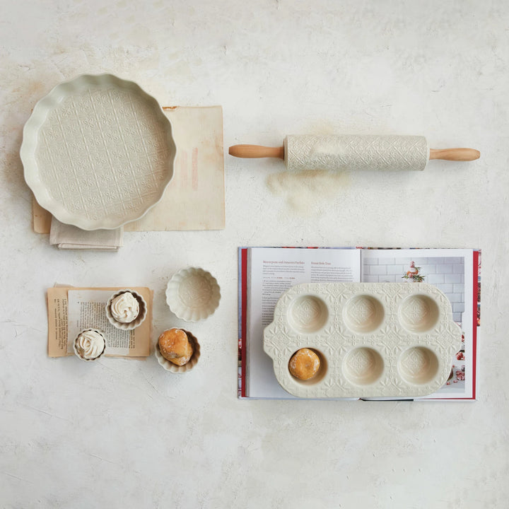 Cream Embossed Pie Dish