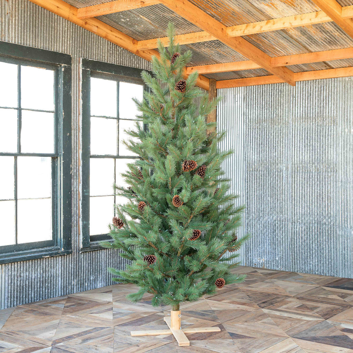 Rocky Top Pine Tree with Lights